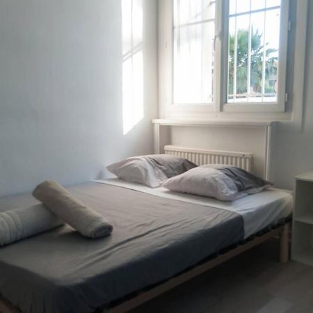 Grand Appartement Proche Gare Et Polygone Beziers Bagian luar foto