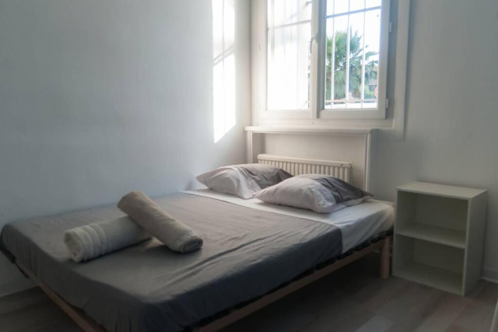 Grand Appartement Proche Gare Et Polygone Beziers Bagian luar foto