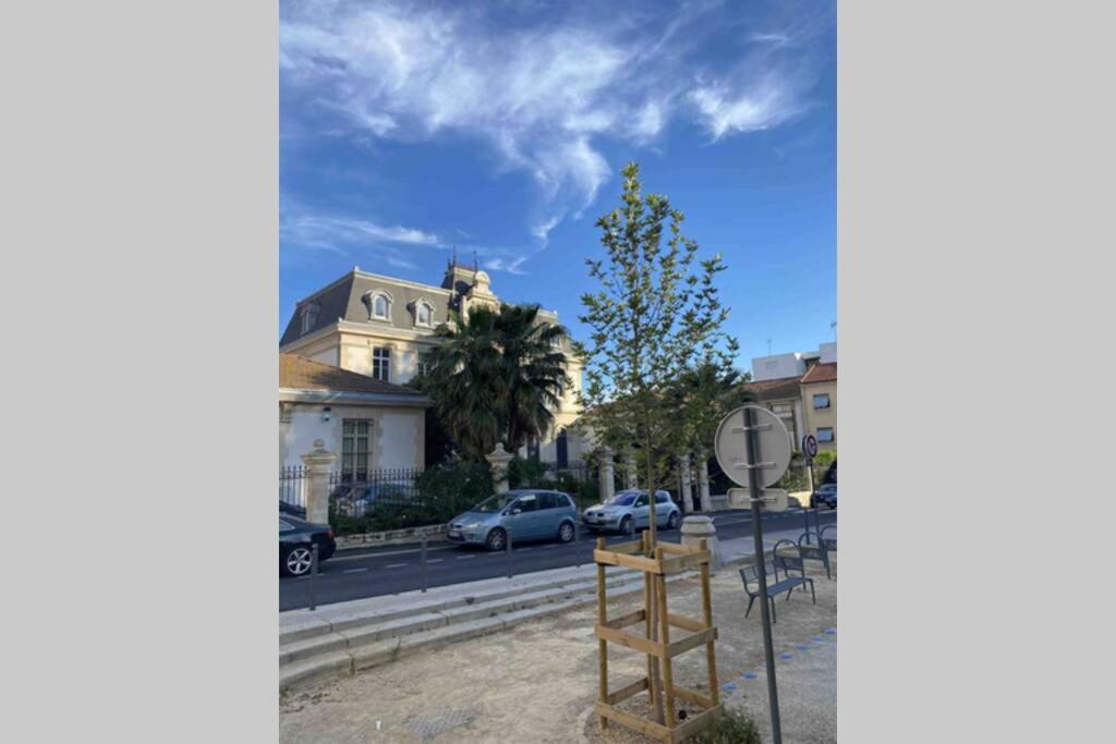 Grand Appartement Proche Gare Et Polygone Beziers Bagian luar foto