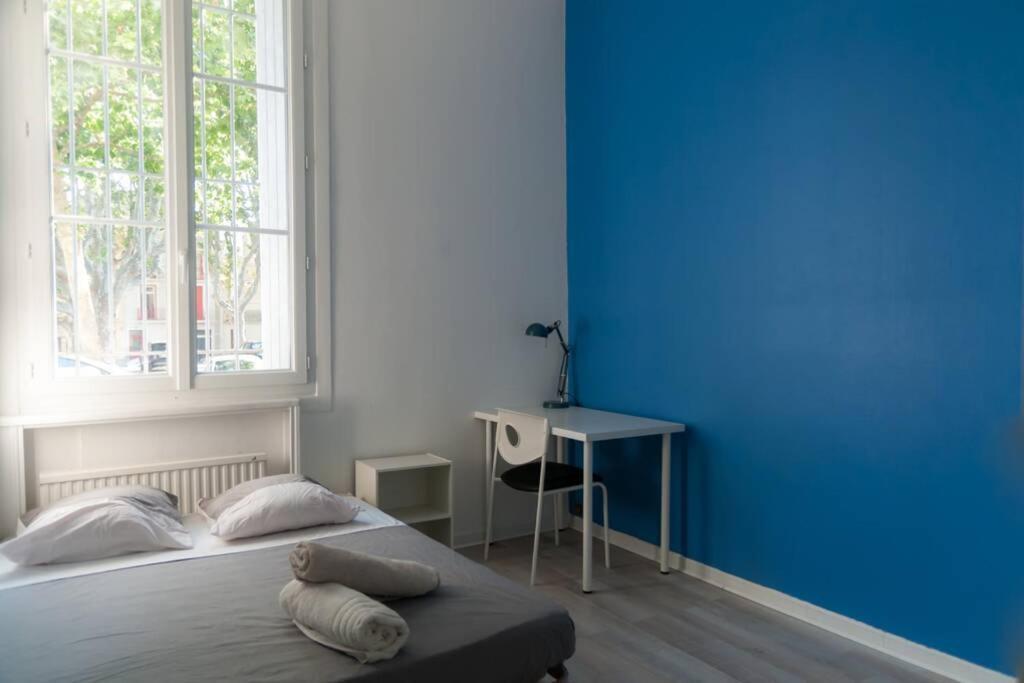 Grand Appartement Proche Gare Et Polygone Beziers Bagian luar foto